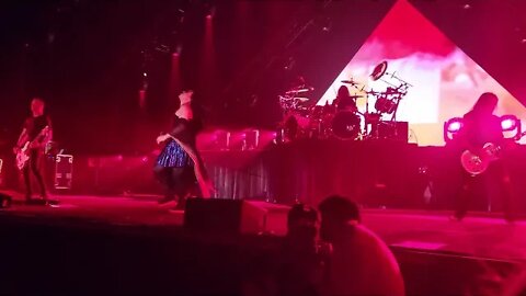 Evanescence in Houston song Use My Voice