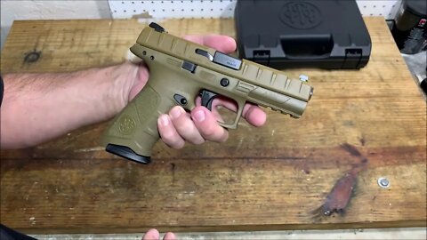 Beretta APX