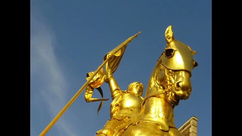 Chant à Sainte Jeanne d'Arc - French song to St Joan of Arc - Puy du Fou