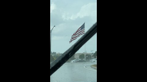 Flag in the rain 🇺🇸