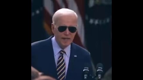 Joe Biden asking for all the kids under the age 15 to come to him. #joebiden #democrats #republican