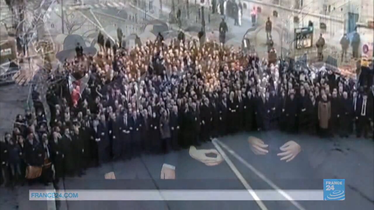 'World leaders spotted making a pyramid-like formation in Paris' - StillSpeakingOut - 2015