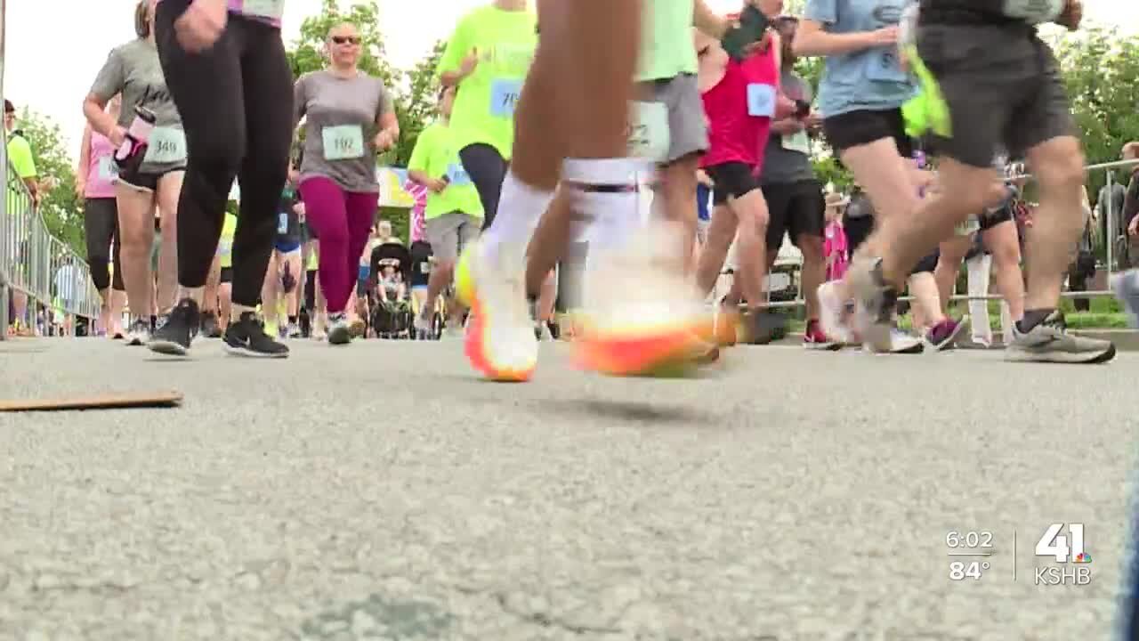 Ralph Yarl joins hundreds at Loose Park to raise money for brain injury resources