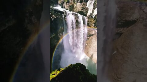 A perfect View.... Waterfall under Rainbow... 🥰🥰🥰