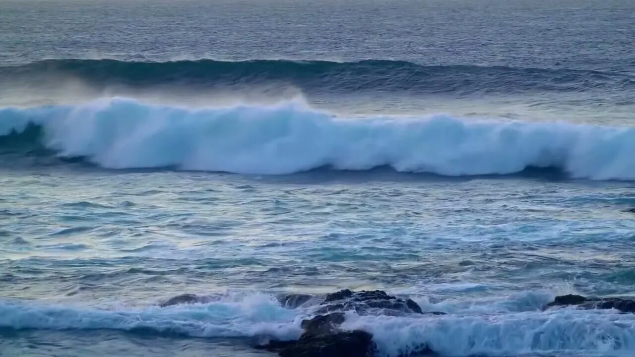 Giant Sea waves Free HD Video no copyright 1