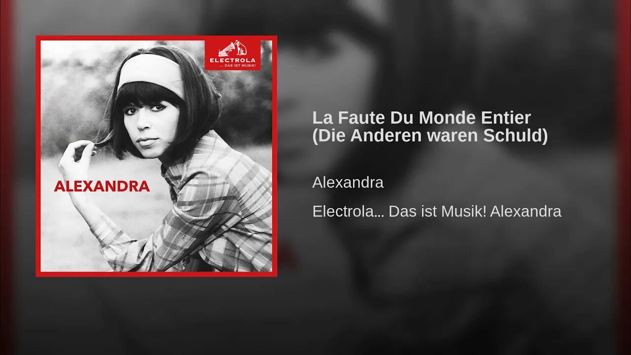 Alexandra/ Александра - La Faute Du Monde Entier (English Subtitles) (русские субтитры)