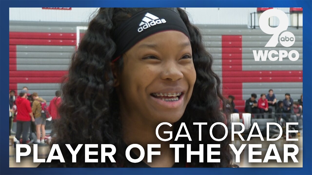 Cincinnati basketball player receives Ohio Player of the Year Award