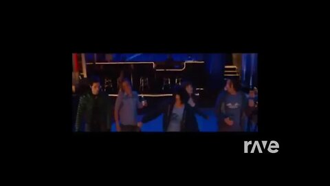 Let's Groove Singing Scene