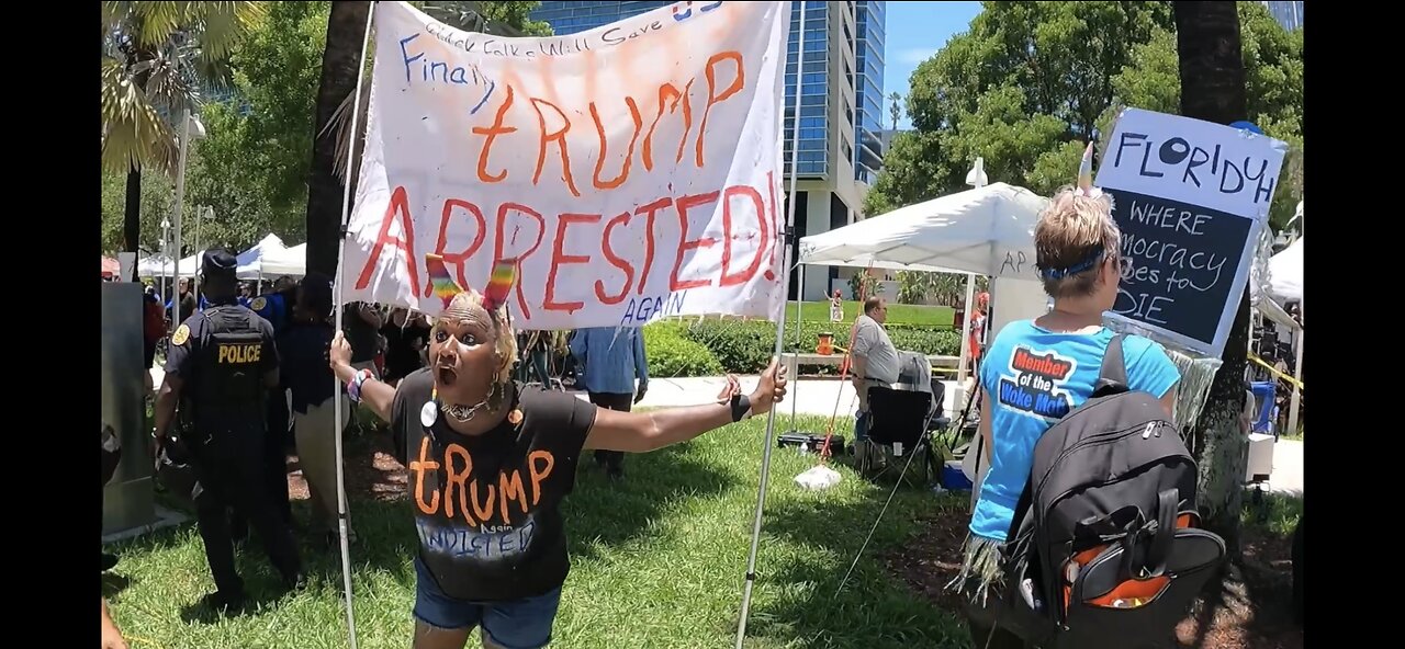 Here are all the people protesting Trump in Miami