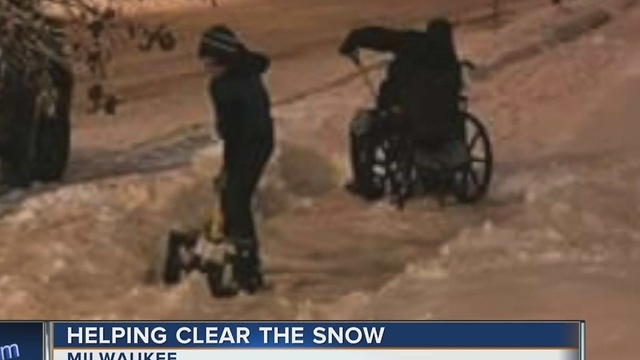 Young Good Samaritans help wheelchair-bound Milwaukee man shovel snow