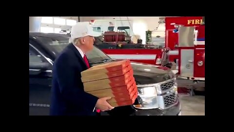 Donald Trump delivers pizza to firefighters in Iowa