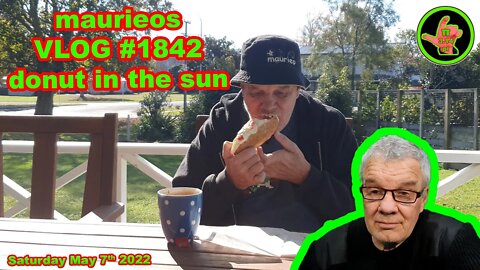 maurieos VLOG #1842 donut in the sun