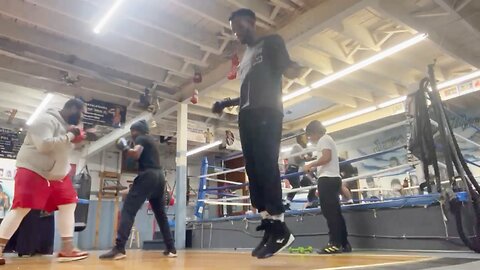 Easy route jump ropes like Floyd Mayweather