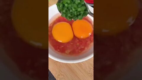 aprenda a fazer omelete no tomate #shorts
