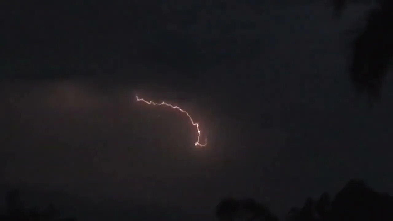 Uma Tempestade de Raios em São José do Maratá