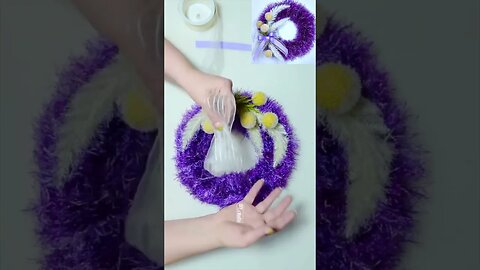 YARN WREATH Tutorial for Fall or Year Round 5 minute DIY #fallwreath #wreathmaking #autumnwreath