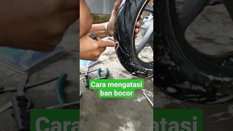 CARA MENAMBAL BAN BOCOR TUSUK PAKU #shorts