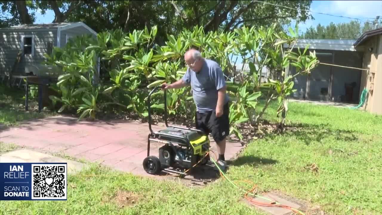 Neighbors help neighbors in Manatee County following Ian