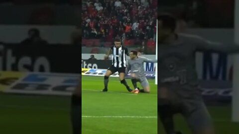 😬 O juiz marcou pênalti para o Inter e ainda expulsou o zagueiro do Botafogo! Polêmico...