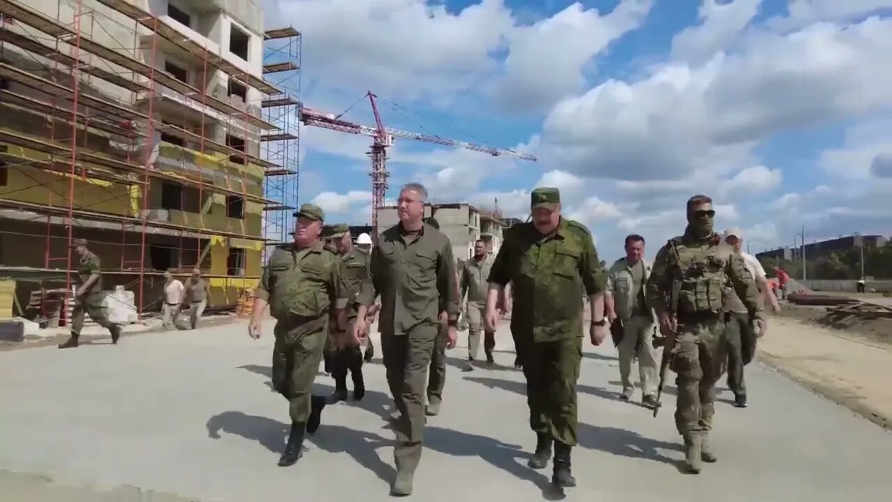 Deputy Minister of Defense of Russia Timur Ivanov checked the progress of construction in Mariupol