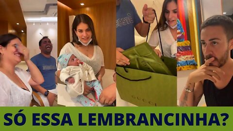 Roninho Maluzinha e Maria Visitaram Carlinhos que Deu Presente e Roninho Achou Pouco