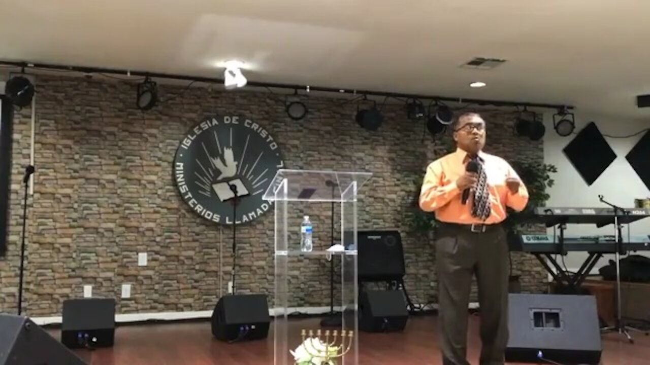 Predicación por nuestro pastor Leopoldo Morales Pizarro, convivio de acción de gracias. Domingo 21.