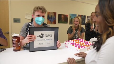 Teen uses passion for music to help feed people in need