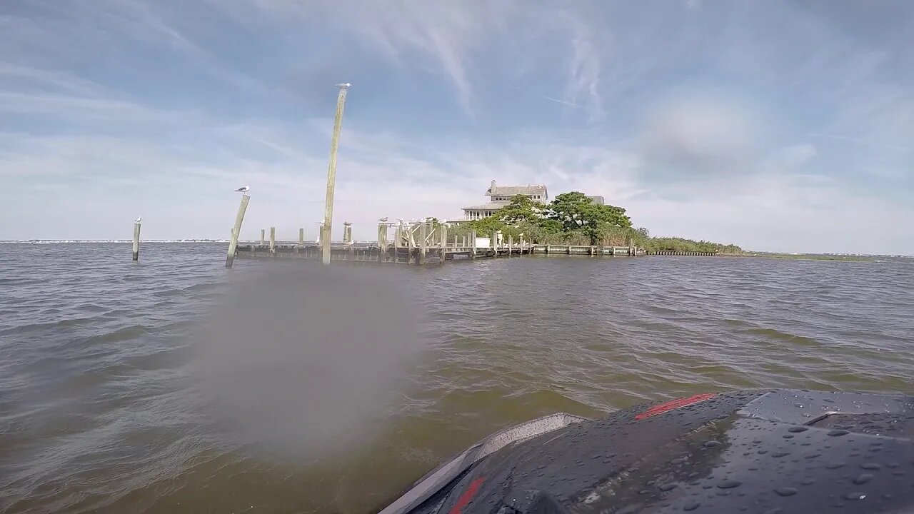 Cruising around Island Island House Near Chadwick 2019