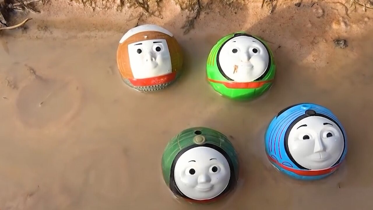 Oh no viral Thomas and Friends Find The Ghost