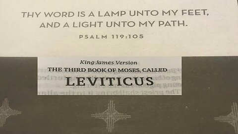 King James Version (KJV) Audio Holy Bible - Old Testament - Leviticus - Chapter 22