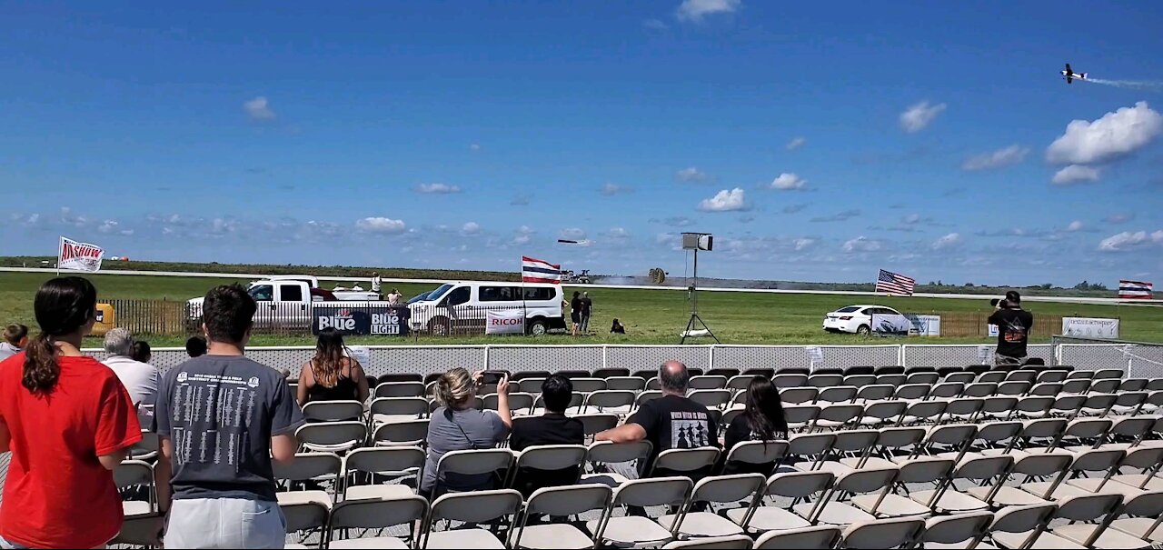 Shockwave demo with Pyro. Cleveland airshow.