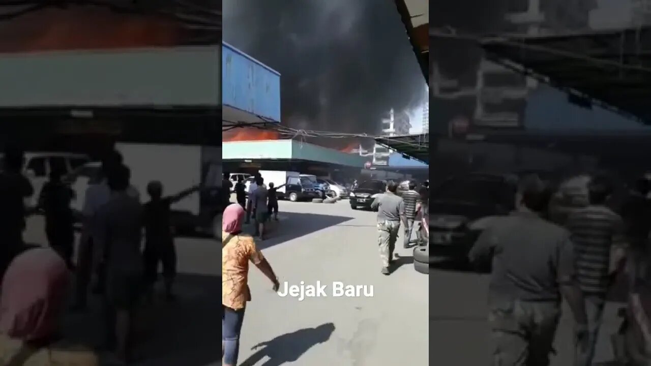 pasar mobil kebakaran