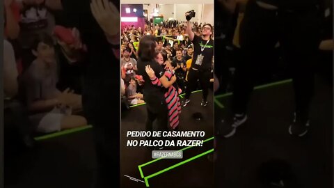 Ytalo pedindo Paloma em casamento na RAZER, BGS