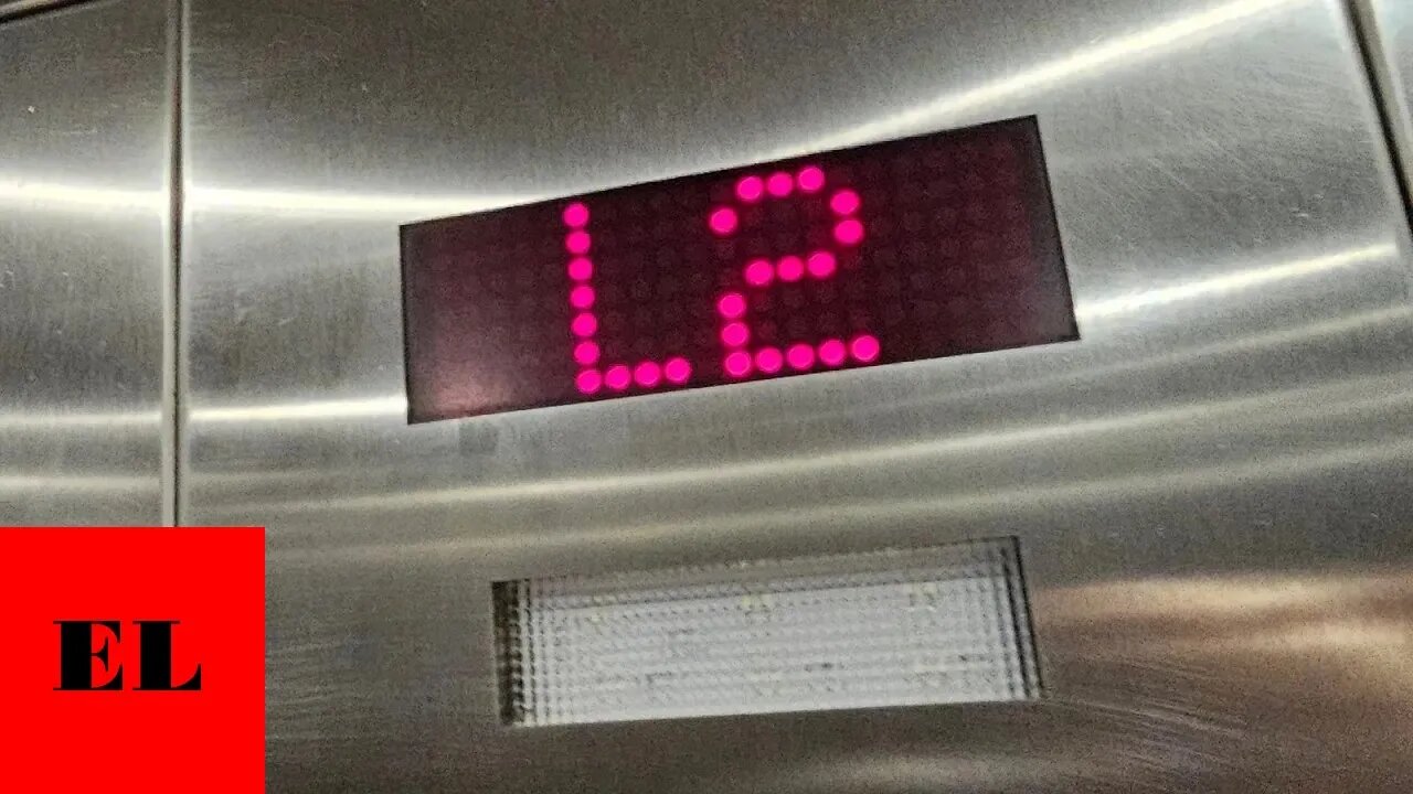 Newer Thyssenkrupp / Vertical Express Hydraulic Elevator - Fort Henry Mall (Kingsport, TN)