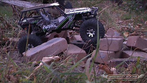 Axial Wraith Running & Bashing Video