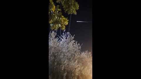🇮🇷Videos circulating online reportedly in the skies of Iran. Could be another ICBM test launch?