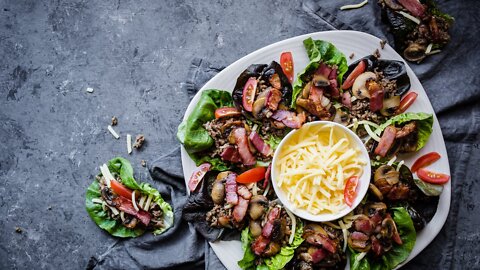 Keto bacon cheeseburger wraps