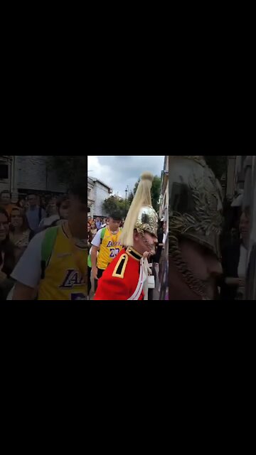The kings guard shouts twice #horseguardsparade