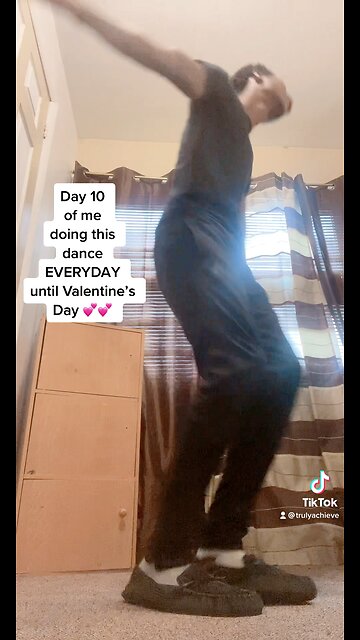 Day 10 of me doing this TikTok dance EVERYDAY until Valentine’s Day 💕💕 #shorts #valentinesday #fyp