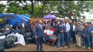 UPDATE 1 - Police minister vows to hunt down Eastern Cape cop killers (vgC)