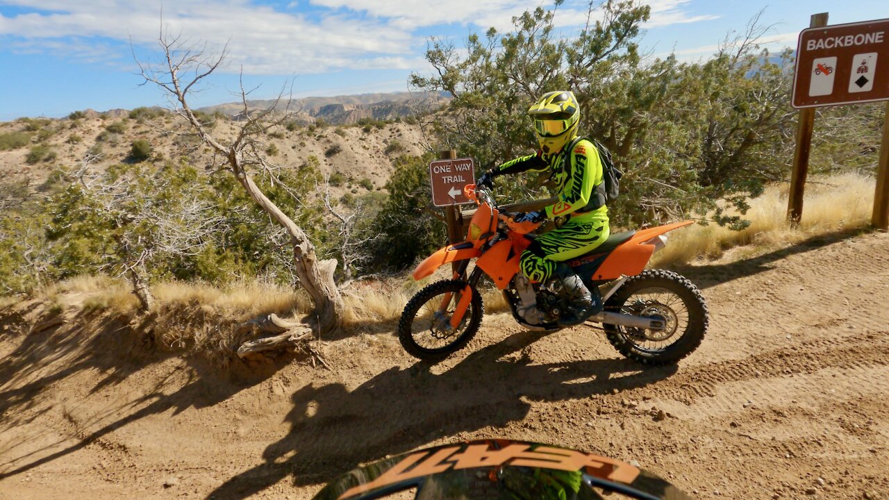 DIRT BIKING IN THE DESERT AFTER SNOWMELT GOPRO HERO 9