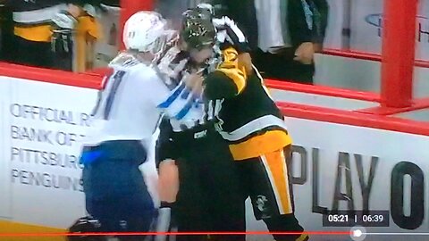 Penguins Sidney Crosby fights Jets Kyle Connor