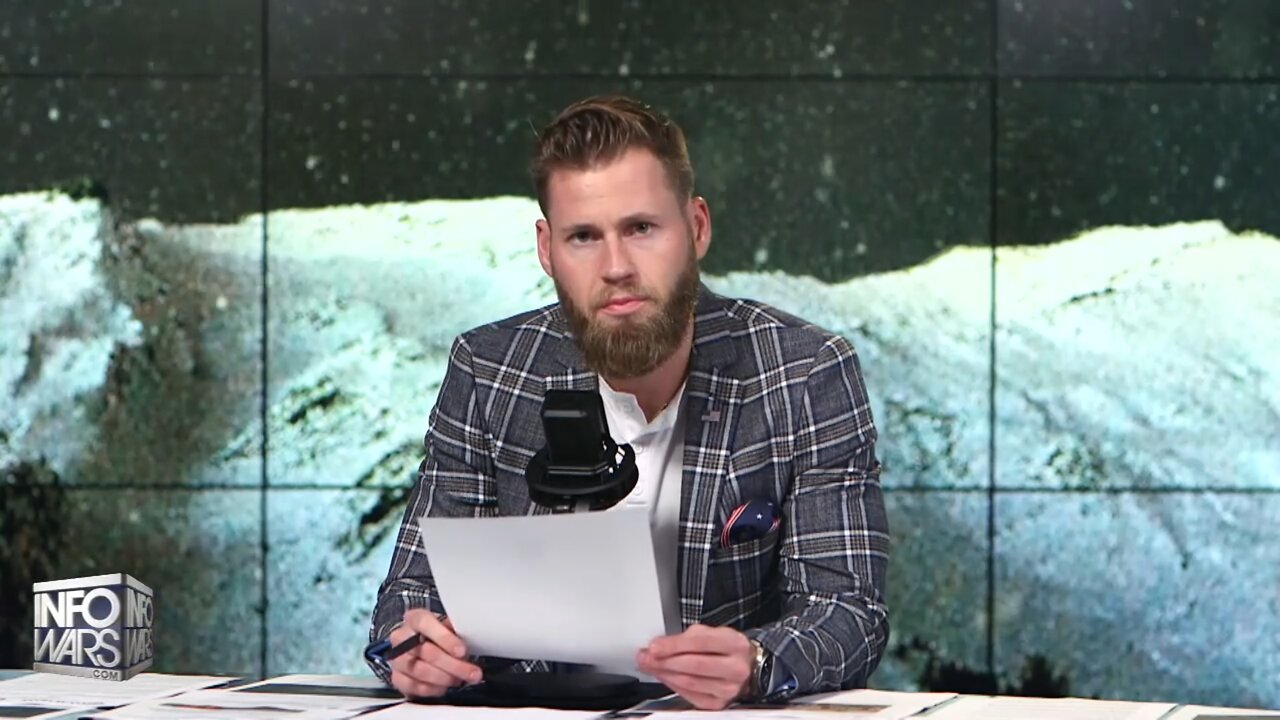 WAR ROOM (Full Show) Tuesday - 11/29/22