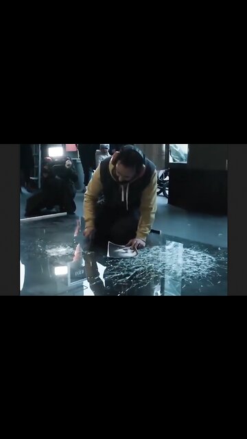 Shattered Glass Art - This Guy Is Quite Talented - HaloCulture