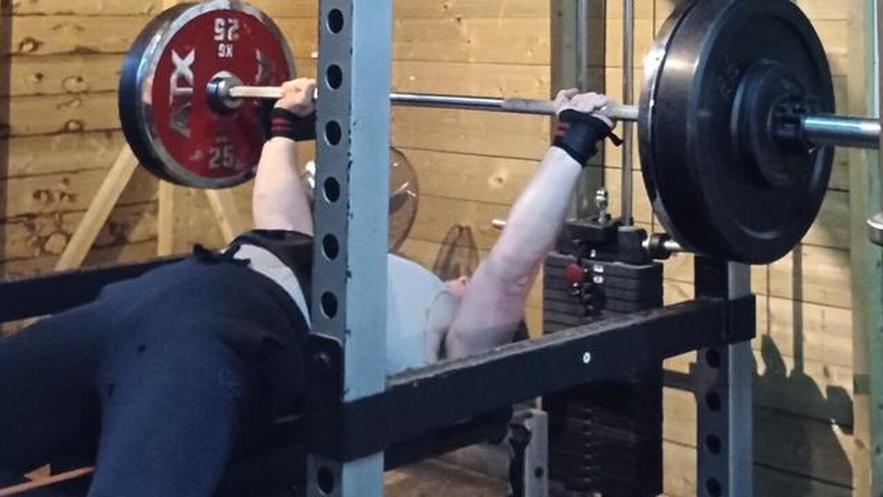 Smooth 115 Kgs Paused Bench Press