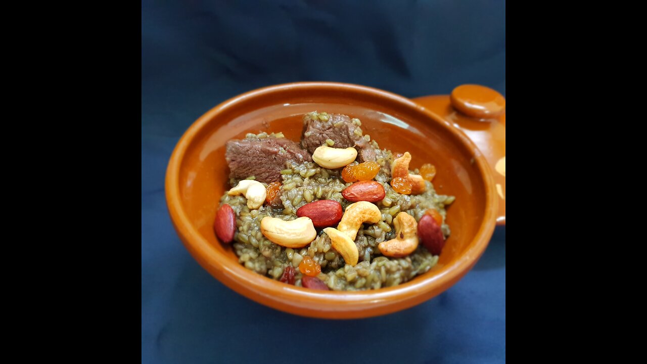 Savory Freekeh with Tender Meat: A Flavorful Middle Eastern Delight