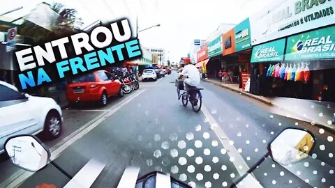 MOTOVLOG RAIZ NO CENTRO! #10 *entrou na frente*