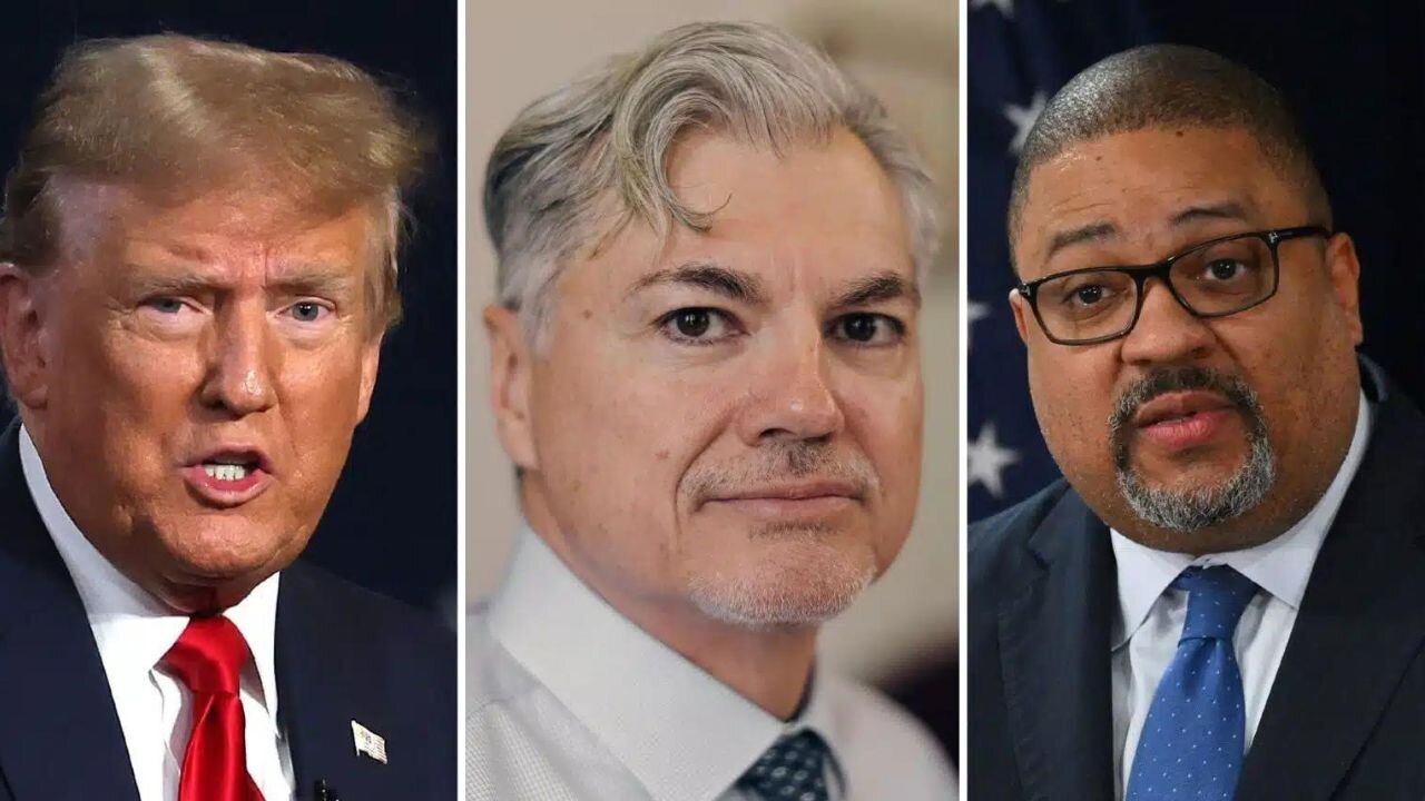 Judge Clears Courtroom - FIGHT at Trump Trial