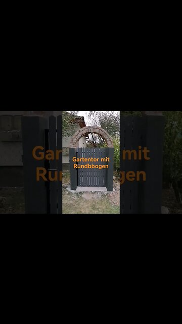 Gartentür mit Rundbogen