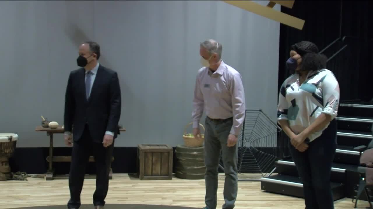 Second Gentleman Spotlights the Arts